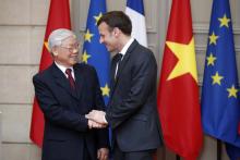 Emmanuel Macron reçoit Nguyen Phu Trong, le numéro un vietnamien, à l'Elysée, le 27 mars 2018