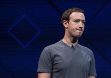 Le PDG de Facebook Mark Zuckerberg est sur la sellette des deux côtés de l'Atlantique après la fuite des données personelles de 50 millions d'abonnés