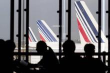 La direction d'Air France a proposé aux syndicats de pilotes une "démarche de négociation" sur les salaires, un geste accueilli froidement par les intéressés