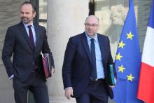 Le ministre de l'Agriculture Stéphane Travert (D) et le Premier ministre Edouard Philippe (G), le 28 février 2018 à Paris