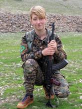 Une photo diffusée par le groupe kurde YPJ le 19 mars 2018 de la combattante britannique Anna Campbell tuée lors de l'offensive turque dans la région syrienne d'Afrine