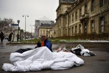 Un sans-abri à Paris le 1er mars 2018