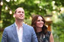 Le prince William (g) et son épouse Kate, le 20 juillet 2017 à Heidelberg en Allemagne