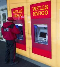 La banque américaine Wells Fargo a écopé vendredi d'une amende d'un milliard de dollars, la plus grosse jamais infligée à une société sous l'ère Trump, pour des pratiques commerciales illicites, dont 