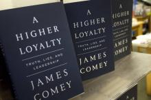 Sorti cette semaine, le livre de l'ex-chef du FBI James Comey décrit un Donald Trump égocentrique et dirigeant les Etats-Unis à la manière d'un parrain de la mafia
