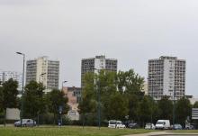 Des tours d'habitation dans le quartier du Val-Fourré à Mantes-la-Jolie le 5 septembre 2014