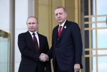 Les présidents turc Recep Tayyip Erdogan (d) et russe Vladimir Poutine à Ankara, le 3 avril 2018