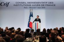 Le président Emmanuel Macron s'exprimant lors du dîner annuel du CRIF (Conseil représentatif des institutions juives de France) à Paris le 7 mars 2018.