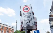 Un panneau d'interdiction de circulation des voitures diesel fixé à Hambourg (nord de l'Allemagne) le 15 mai 2018