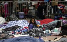 Quelque 150 Centre-américains attendent le 30 avril 2018 dans un campement improvisé à Tijuana, au Mexique