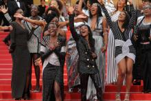 Actrices noires (et mulâtresses) manifestent pour dénoncer leur sous-représentation dans le cinéma en France, à Cannes le 16 mai 2018