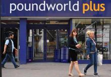Photo prise le 7 juin 2018 de l'entrée d'un magasin maxidiscount de Poundworld à Orpington, dans le sud-est de Londres. L'enseigne s'est placée sous le régime des faillites le 11 juin