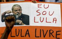 Des partisans de l'ancien président brésilien Luiz Inácio Lula da Silva manifestent à Sao Paulo, le 11 avril 2018