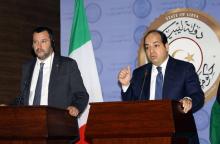 Le ministre italien de l'Intérieur Matteo Salvini et le vice-Premier ministre libyen du Gouvernement d'union nationale (GNA), Ahmed Meitig, à Tripoli, le 25 juin 2018