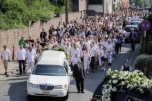 Procession funèbre le 4 juin 2018 près de Liège, en Belgique, pour rendre hommage à Cyril Vangriecken assassiné avec deux policières lors de l'attaque revendiquée par le groupe Etat islamique