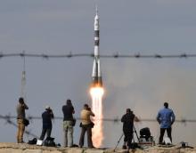 Une fusée Soyouz décolle à Baïkonour, au Kazakhstan, vers la Station spatiale internationale (ISS) avec trois astronautes à bord, le 6 juin 2018