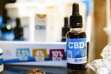 Le flou juridique autorise la vente du CBD, un dérivé du cannabis, dès lors que la teneur en THC, composant du cannabis qui a un effet psychotrope, n'excède pas 0,2%