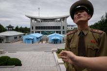 Le lieutenant-colonel nord-coréen Hwang Myong Jin, le 11 juin 2018 à Panmunjom, dans la Zone démilitarisée entre les deux Corées