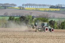 Mieux rémunérer les agriculteurs et alimenter plus sainement les Français: le projet de loi sur l'agriculture censé notamment interrompre la "guerre des prix" va animer à les débats à l'Assemblée