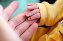 Un bébé est né en Chine quatre ans après la mort de ses parents