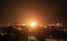 Explosion sur la ville de Gaza lors de frappes aériennes israéliennes, le 20 juin 201
