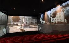 Une salle du cinéma Pathé équipée d'un écran Screen X, le 20 juillet 2018 au Parc de La Villette, à Paris