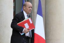 Le ministre des Affaires étrangères Jean-Yves Le Drian a martelé vendredi que l'Europe riposterait si les Etats-Unis relevaient leurs droits de douane sur les importations de voitures européennes