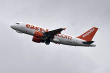 EasyJet a relevé sa prévision de bénéfice sur fond de progression de son trafic passagers et de ses revenus malgré de pénalisantes grèves des contrôleurs aériens 