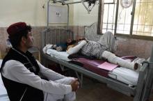 L'attentat-suicide ayant fait 128 morts le 12 juillet au Baloutchistan a aussi fait plus de 150 blessés, selon un dernier bilan. Photo de blessés hospitalisés prises à Quetta le 14 juillet 2018.