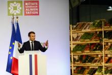 Emmanuel Macron annonce une loi pour rééquilibrer les contrats entre agriculteurs, industriels et di