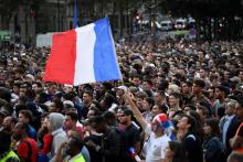 La liesse des supporters dans une fan zone à Paris après la qualification des Bleus en finale du Mondial-2018 en Russie, le 10 juillet 2018