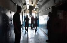 Dans un couloir de la prison Loukianivska à Kiev, le 6 juillet 2018