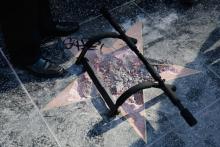 L'étoile de Donald Trump vandalisée, sur la fameuse "Walk of Fame", Promenade de la Célébrité, à Hollywood, photographiée le 25 juillet 2018