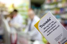 Une décision de justice européenne a ouvert la voie à l'autorisation dans toute l'Europe des génériques du Truvada, médicament utilisé par les séropositifs et en prévention contre le virus VIH
