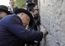 Le Premier ministre hongrois Viktor Orban lors d'une visite au Mur des Lamentations, dans la vieille ville de Jérusalem, le 20 juillet 2018