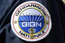 L'écusson du groupe d'intervention de la gendarmerie nationale, à Paris le 19 avril 2016