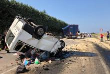 Une collision entre une fourgonnette et un camion a fait douze morts, tous des ouvriers agricoles étrangers, le 6 août 2018 dans le sud de l'Italie.