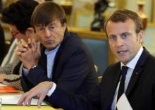 Le président Emmanuel Macron et Nicolas Hulot, ministre de la Transition écologique et solidaire reç