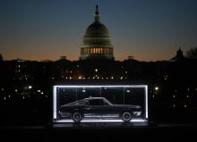 La Ford Mustang conduite par Steve McQueen dans le film "Bullitt" (1968) est exposée à Washington, le 18 avril 2018