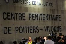 L'entrée de la prison de Vivonne iaprès la mutinerie, le 13 septembre 2016