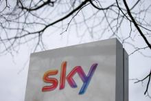 Le logo de Sky au siège du groupe à Londres le 17 mars 2017
