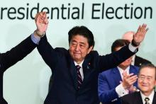 Le Premier ministre japonais Shinzo Abe largement réélu à la tête du Parti libéral-démocrate (PLD), le 20 septembre 2018 au siège du parti à Tokyo