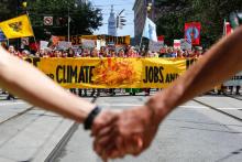 Des manifestants pour la lutte contre le dérèglement climatique, le 8 septembre 2018 à Paris