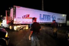 Au Mexique, un camion contenant près de 300 corps a été déménagé de quartier en quartier, servant de morgue provisoire, celle de la ville étant débordée. Ici le 17 septembre 2018
