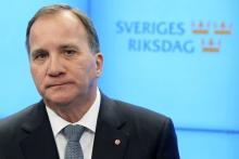 Le Premier ministre suédois Stefan Lofven s'adrese à la presse après le vote par le Parlement d'une motion de censure, à Stockholm le 25 septembre 2018