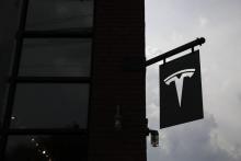 Un concessionnaire Tesla à Brooklyn, dans une photo prise le 7 août 2018: les frasques d'Elon Musk contribuent à faire chuter le titre du constructeur automobile