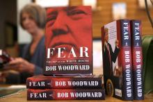 Le nouveau livre du journaliste d'investigation Bob Woodward, "Fear", qui dresse un tableau apocalyptique de l'administration Trump, est sorti aux Etats -Unis le 11 septembre 2018