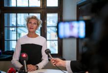 La procureure Christina Voigt devant des journalistes, à l'issue de l'ultime audience du procès du Français Jean-Claude Arnault accusé de viols, le 24 septembre 2018 à Stockholm