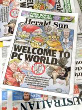 Le journal australien Herald Sun, le 12 septembre 2018, n'a pas hésité à republier en une la caricature de Serena Williams (d, en bas), après les accusations de racisme qu'avait provoquées la première