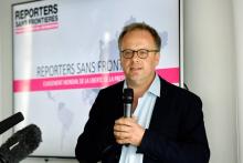 Le secrétaire général de Reporters sans frontières, Christophe Deloire, donnant une conférence de presse le 25 avril 2018 à Paris